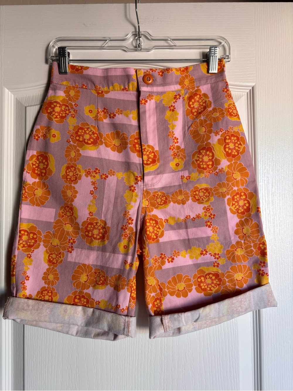 Free People size 2 Shorts Floral Bermuda Sun in My Eyes Lavender Fields NEW